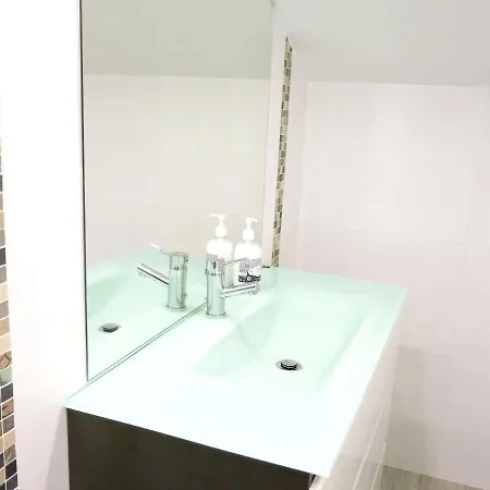 One Bedroom At 500 M Away From The With Wifi Apartament