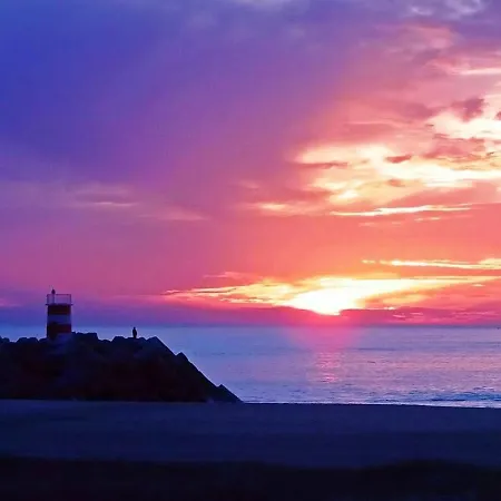 Apartament One Bedroom At 500 M Away From The With Wifi Nazaré