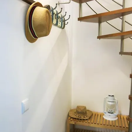 Apartament One Bedroom At 500 M Away From The With Wifi Nazaré